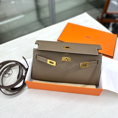 Hermes 愛馬仕 大象灰Kelly to go斜挎包，e皮，金扣