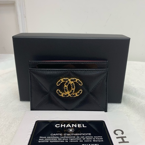 Full set Chanel 19 黑色卡套 新淨平價送禮首選