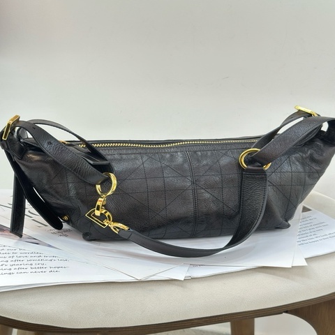 迪奧 Dior 小號 D-Journey 黑色褶皺牛皮革扁平超大藤格紋 23 x 14 x 16