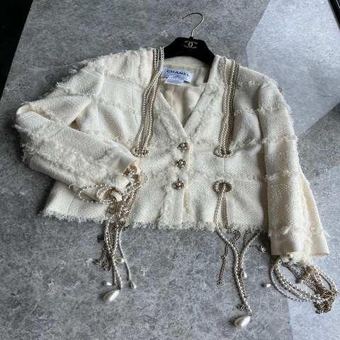 Chanel 08p白色珍珠链条外套fr38~~