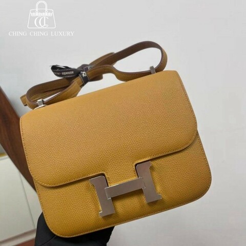 🌈Hermes🧡Mini Constance 19🧡2S芝麻色銀扣🌈99新🌟Epsom皮🌟有貼膜🧡Miniconstance🌟constance19🌟constance🌟愛馬仕🌟