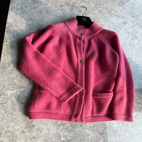 Chanel 桃粉色针织开衫fr40~~