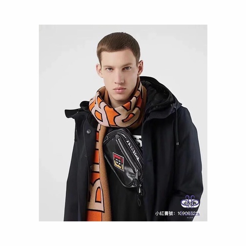 BURBERRY TB塗鴉款 彩色LOGO牛皮拉鍊腰包/胸背包(黑色)