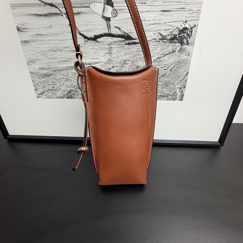 羅意威LOEWE the gate pocket手機包薯條包焦糖色棕色斜挎包