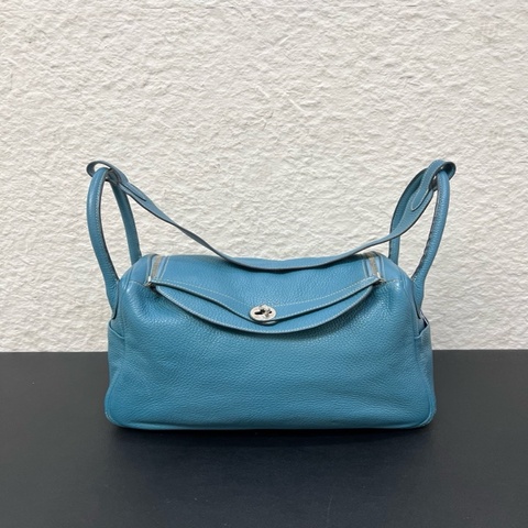 Hermes愛馬仕牛仔藍 TC皮銀扣lindy34手提包腋下包 框Q刻 尺寸34x21x17.5cm