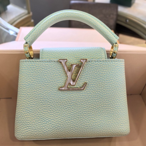 LV/路易威登 Capucines BB 星辰系列薄荷綠手提包芯片款