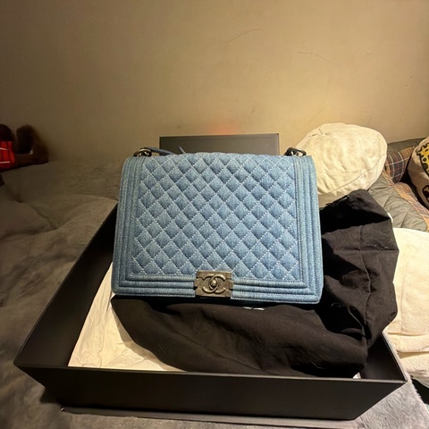 Chanel boy 大型牛仔