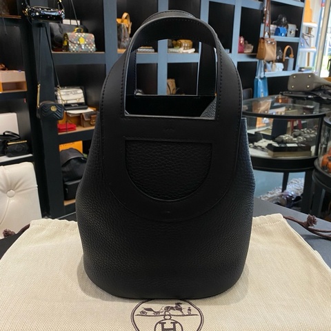Hermes 愛馬仕 in the loop18豬鼻子 尺寸18*20*12水桶菜籃子 黑色銀扣 B刻