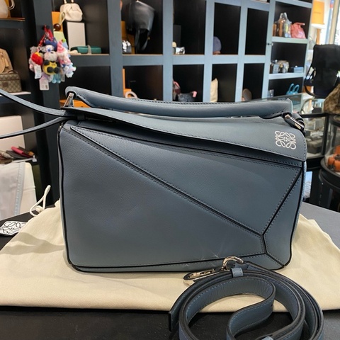 羅意威 Loewe 幾何藍色 puzzle小號 單肩斜挎包 尺寸24*15*10附件 肩帶 男女同款