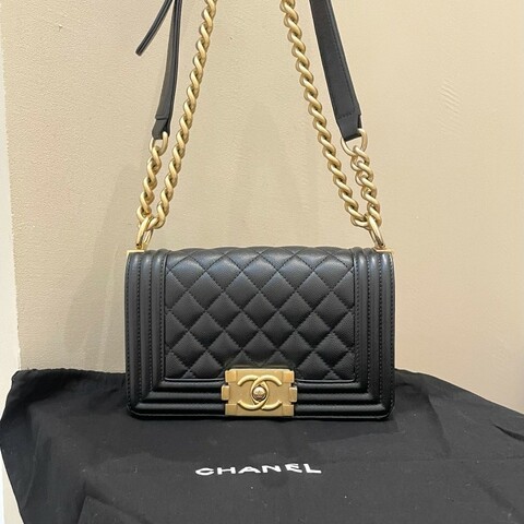 99♥️Chanel 小號 黑金Boy