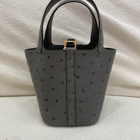 【珍稀皮革】愛馬仕 Hermès Picotin Lock Micro 14 菜籃子水桶 杏仁綠 鴕鳥皮 金扣｜閒置新｜K刻