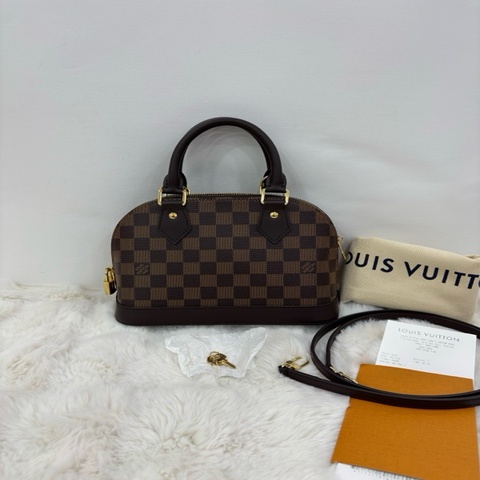 LV 路易威登 棕棋盤格 Alma BB 貝殼包 23年芯片款 閒置有購證 尺寸：23.5×17.5×11.5cm