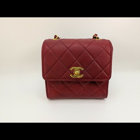 Chanel vintage 大方胖Square Flap / Box Shoulder Bag 有10公分深 裝下所有妳出門必備品