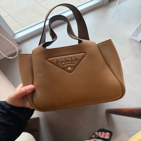 prada 菜籃子 焦糖棕