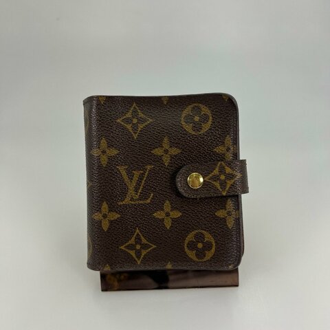 LV M61667 老花釦式短夾