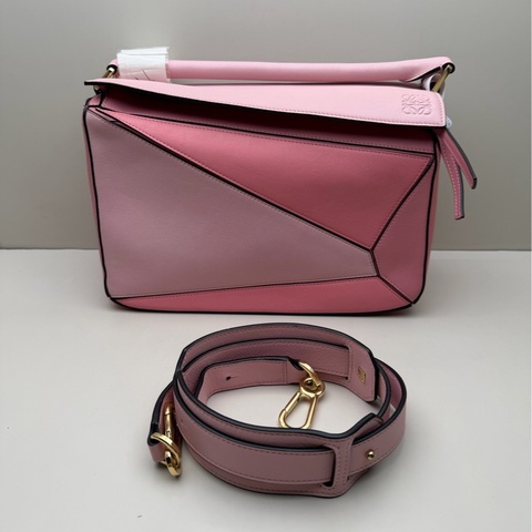LOEWE羅意威 櫻花粉拼色puzzle幾何包中號 底長28cm