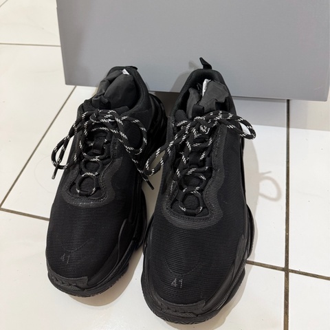 balenciaga 巴黎世家 triple s老爹鞋 黑色 二手EU41