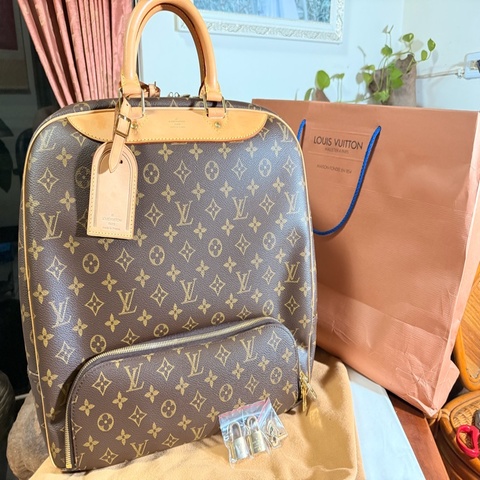 LV 收藏款M41443 經典  旅行袋/時光倒流/9.9成新