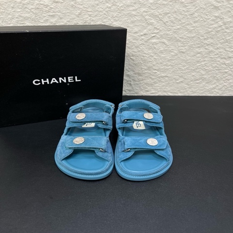 Chanel香奈兒麂皮銀幣天藍色魔術貼沙灘涼鞋 36碼