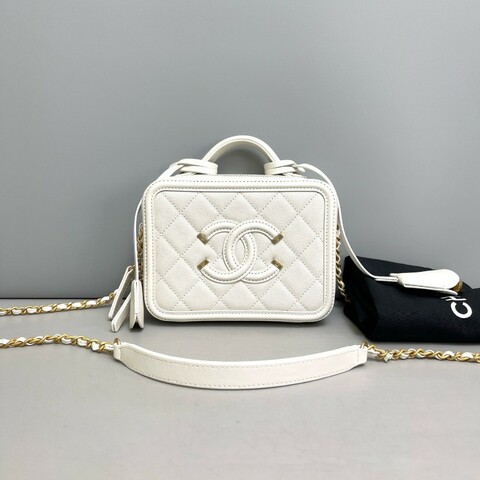 Chanel 白金荔枝紋小號相機包斜背包