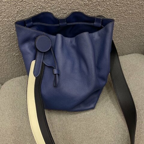 愛馬仕 Hermès Licol 17 水桶包 7E明藍色 寬肩帶 單肩 Evercolor皮 銀扣｜C刻