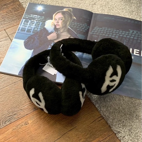 Chanel 經典logo 黑色毛絨絨耳罩