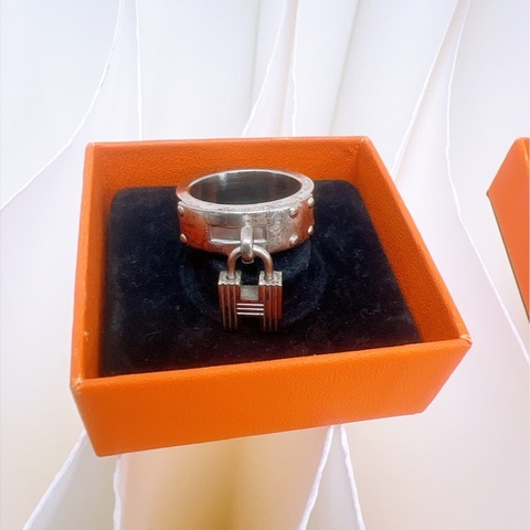Hermes kelly cadena 銀色絲巾環/絲巾扣