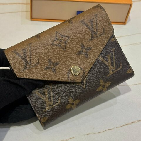 *SHIHNA名牌精品*LV M81557 經典VICTORINE雙色帆布三折短夾