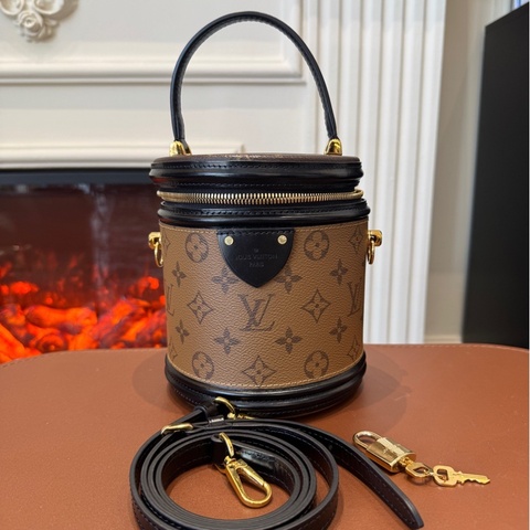 Lv/路易威登/Louis Vuitton 老花發財桶 水桶包單肩斜挎手提包 純芯片款