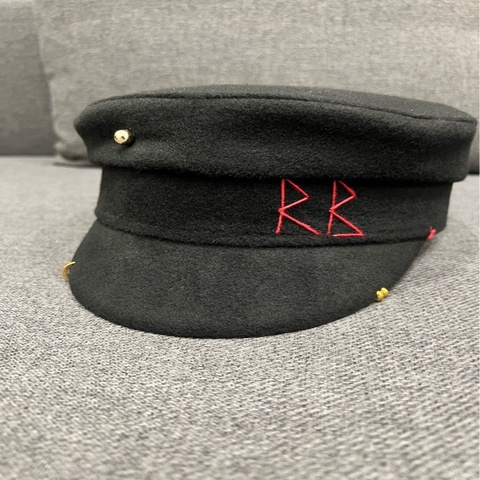 Ruslan Baginskiy 黑色毛呢報童帽