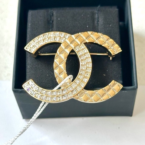 Chanel 香奈兒 復古金色雙C方鑽浮雕胸針