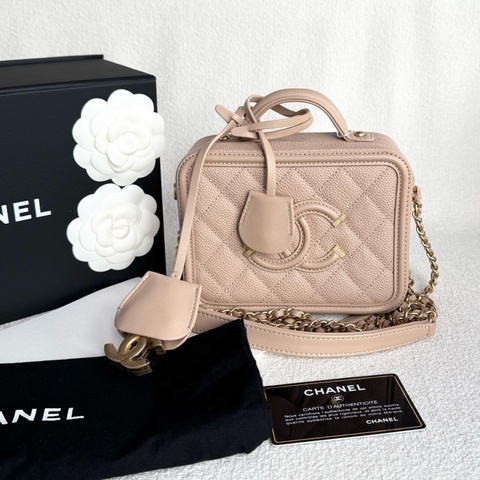 Chanel 香奈兒 Vanity Case 相機包 奶茶色 荔枝紋