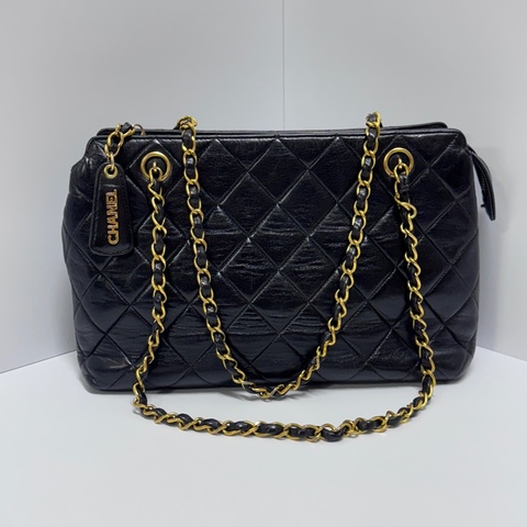 （極新🎁） Chanel 香奈兒 黑金小羊皮 菱格紋肩背包 專櫃22萬！