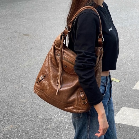 【罕見機車款🤎🛵全網最優惠✨】BALENCIAGA 巴黎世家中古流蘇day bag hobo機車包