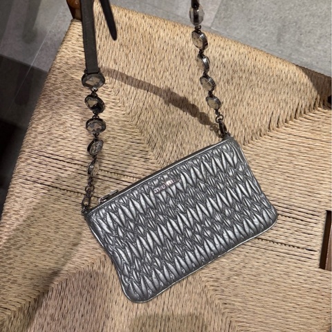 Miu Miu • 太空銀褶皺羊皮水鑽鏈條包