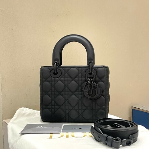 99♥️Dior 黑磨砂4格戴妃包