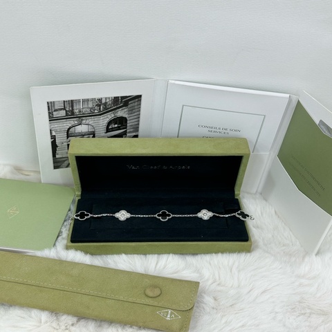 VCA 梵克雅寶Van Cleef & Arpels VCA五花手鍊 熊貓配色五花手鍊 22年證書