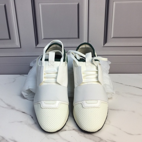 99新Balenciaga 巴黎世家 拼色牛皮 織物 女士 拼色 便鞋/休閒... 鞋面材質:織物/牛皮 鞋底材質:橡膠   碼數36