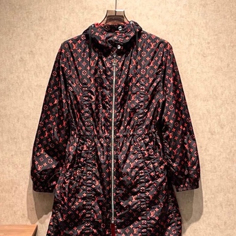 Lv外套防風衣40碼