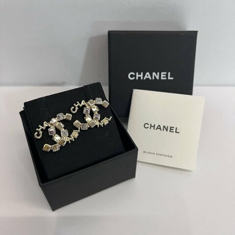 Chanel 方塊雙C耳環