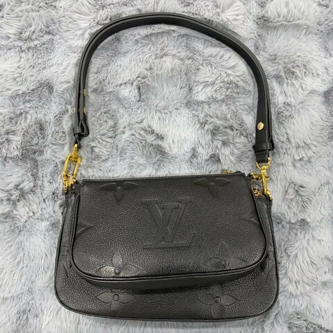 LOUIS VUITTON Multi Pochette Accessoires  黑壓紋斜背包
