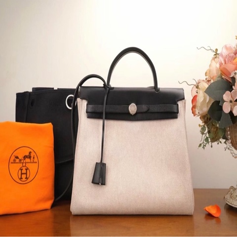 「JL精品代購」95新 Hermes 愛馬仕熊貓色拼皮Herbag PM （買一包有兩包用)