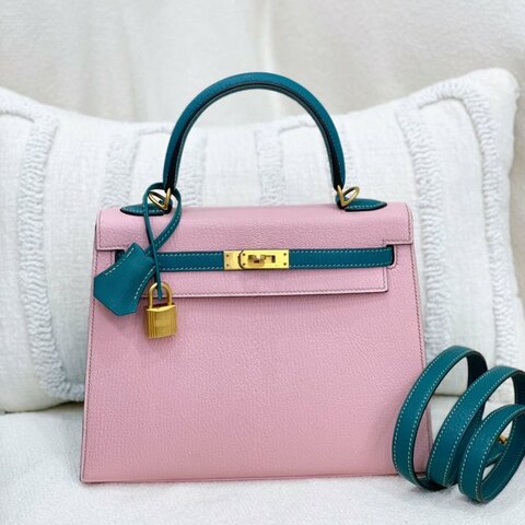愛馬仕 Hermès Kelly 25 凱莉 馬蹄印 3Q櫻花粉拼孔雀綠 山羊皮 磨砂金扣｜A刻