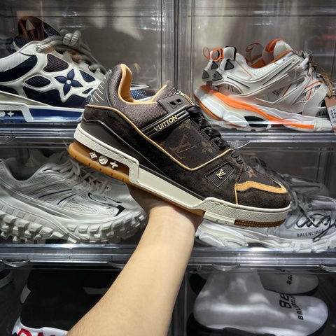 Lv trainer 最新款Eu42