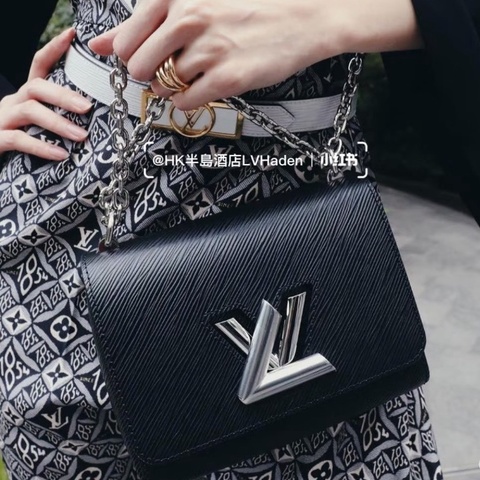 閒置全配🖤#LV #黑銀牛皮Twist #小號
