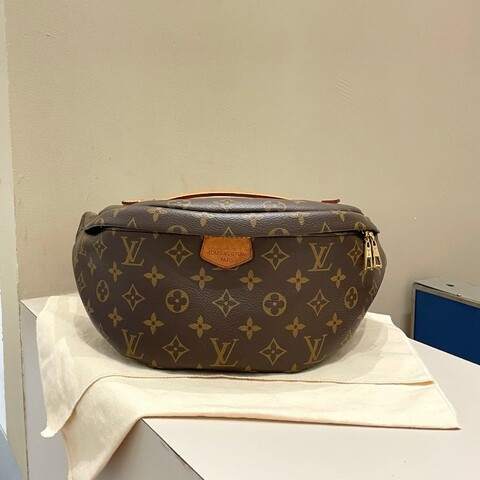 98♥️LV 經典老花 胸包/腰包