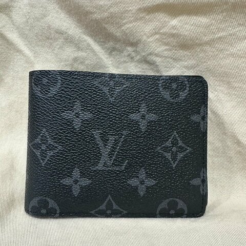 近新閒置品~Lv黑老花短夾（芯片款）