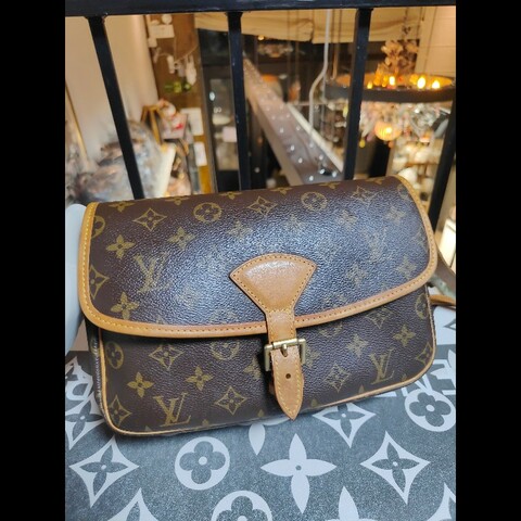 98♥️LV vintage法棍包