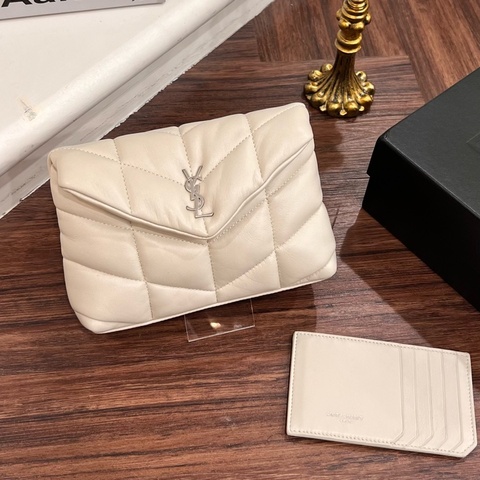 YSL 650880 白羊皮Puffer手拿包