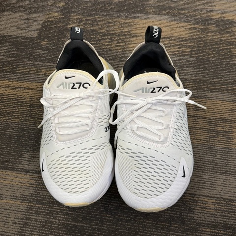Nike Air270 球鞋